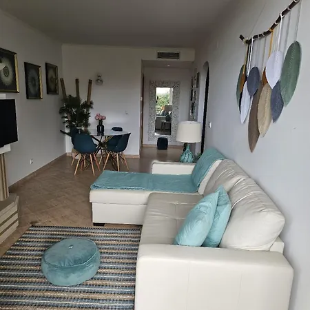 T1 Areia Branca 아파트