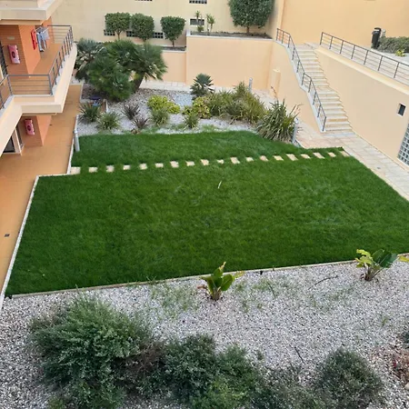 아파트 T1 Areia Branca *